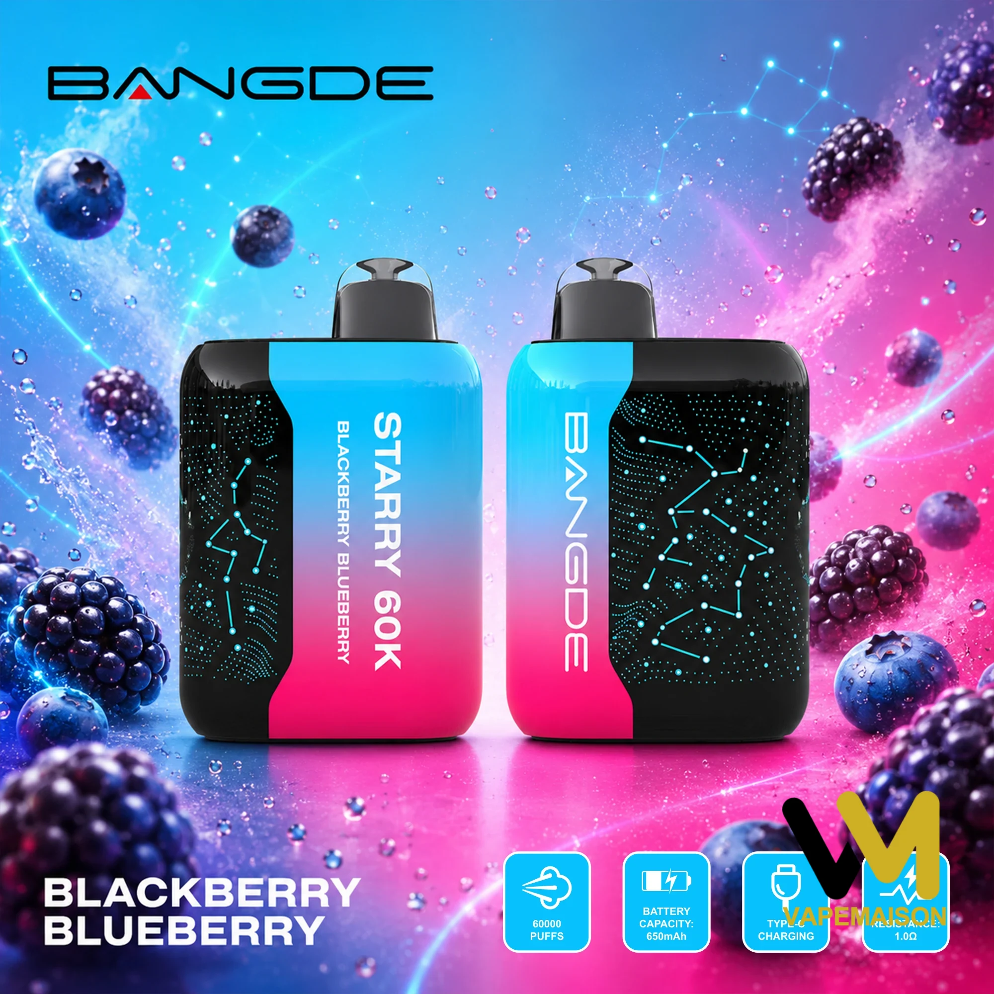 Dos dispositivos de vapeo Bang DE Starry 60K, sabor Blackberry Blueberry, sobre fondo azul y rosa con moras y arándanos.